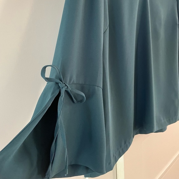 H&M teal blouse - Picture 4 of 5